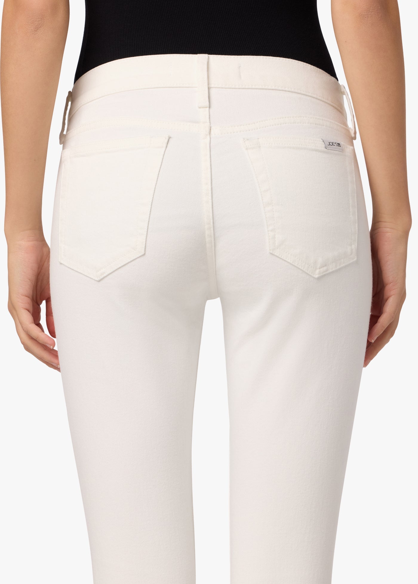 MID RISE SKINNY ANKLE W/ CUT