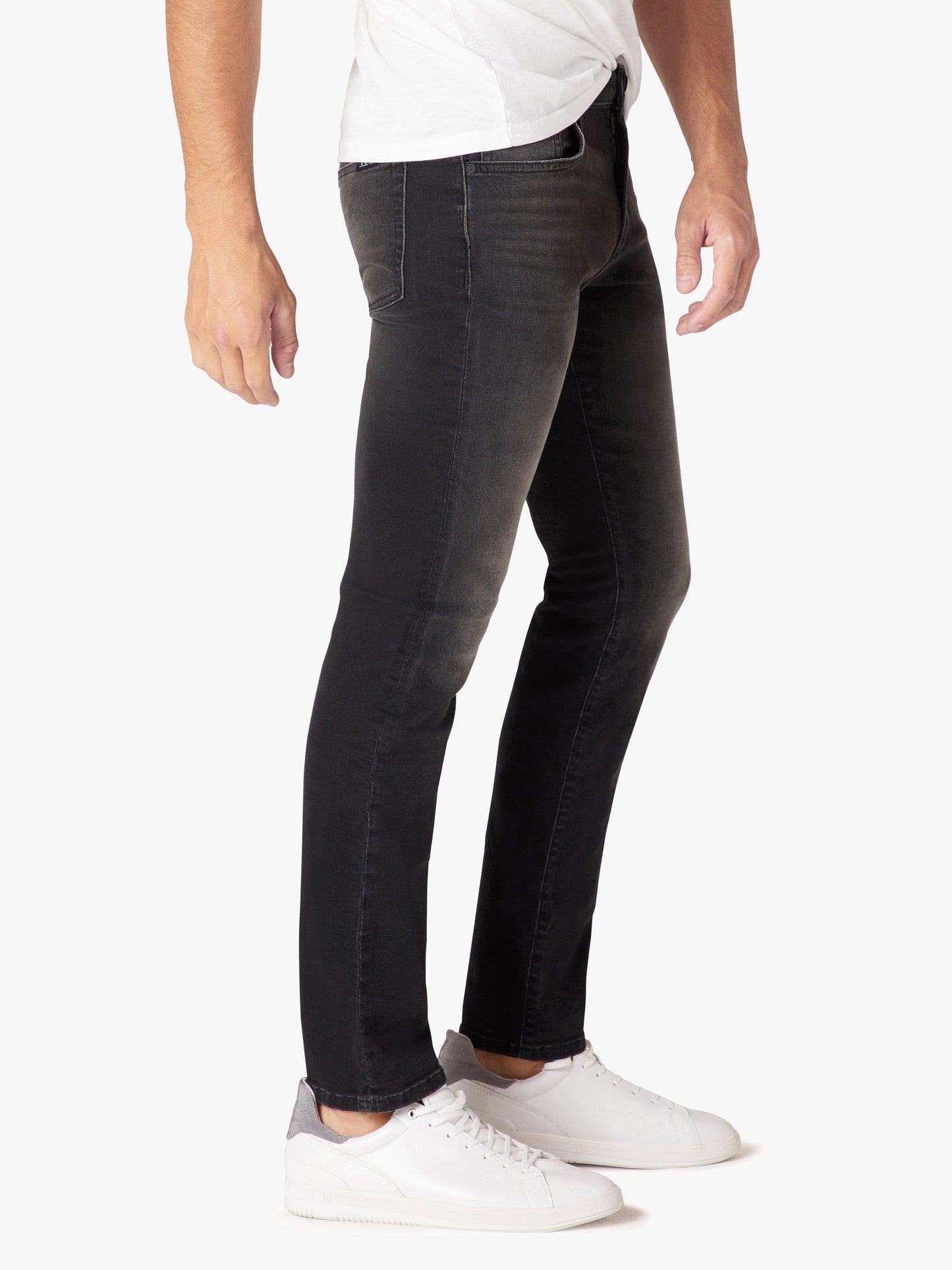 THE SLIM FIT