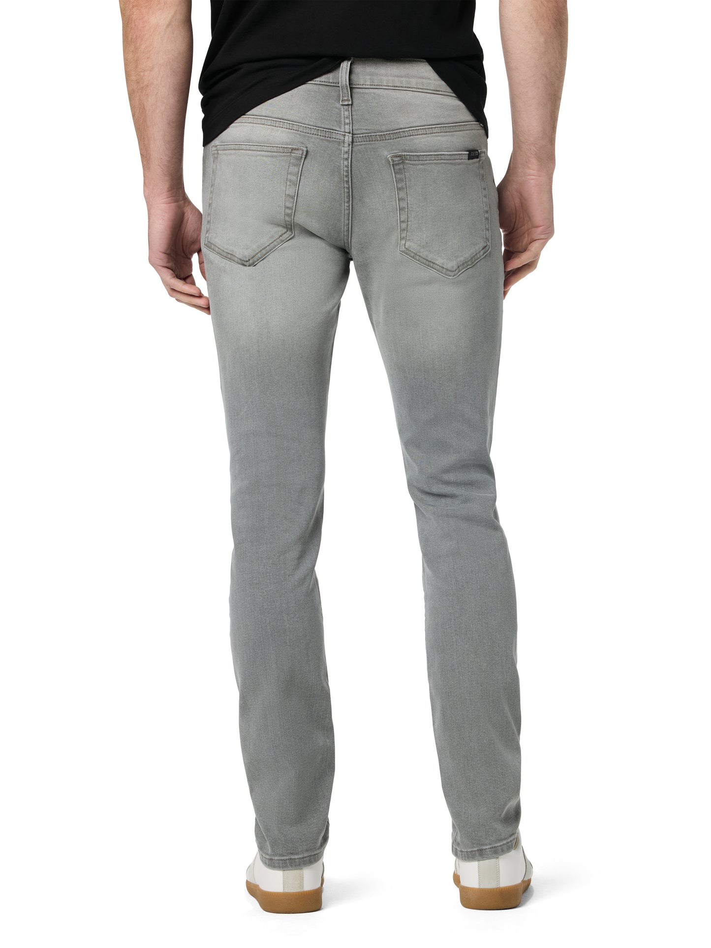 THE SLIM FIT