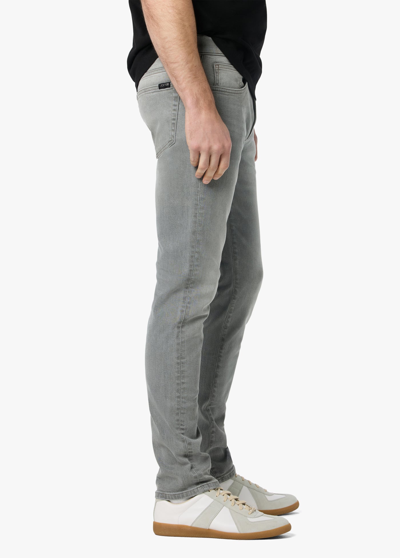 THE SLIM FIT