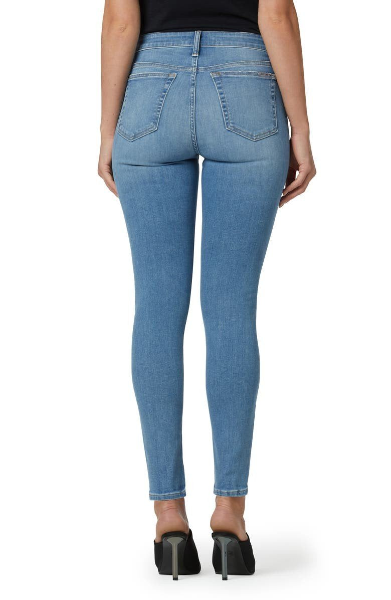 HIGH RISE CURVY SKINNY ANKLE