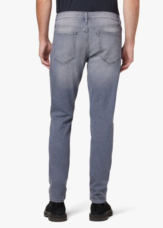 THE TAPERED SLIM 32" INSEAM