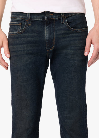 THE SLIM FIT