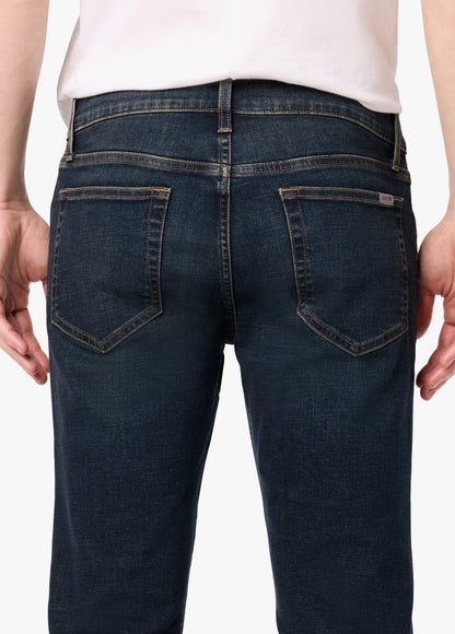 THE SLIM FIT